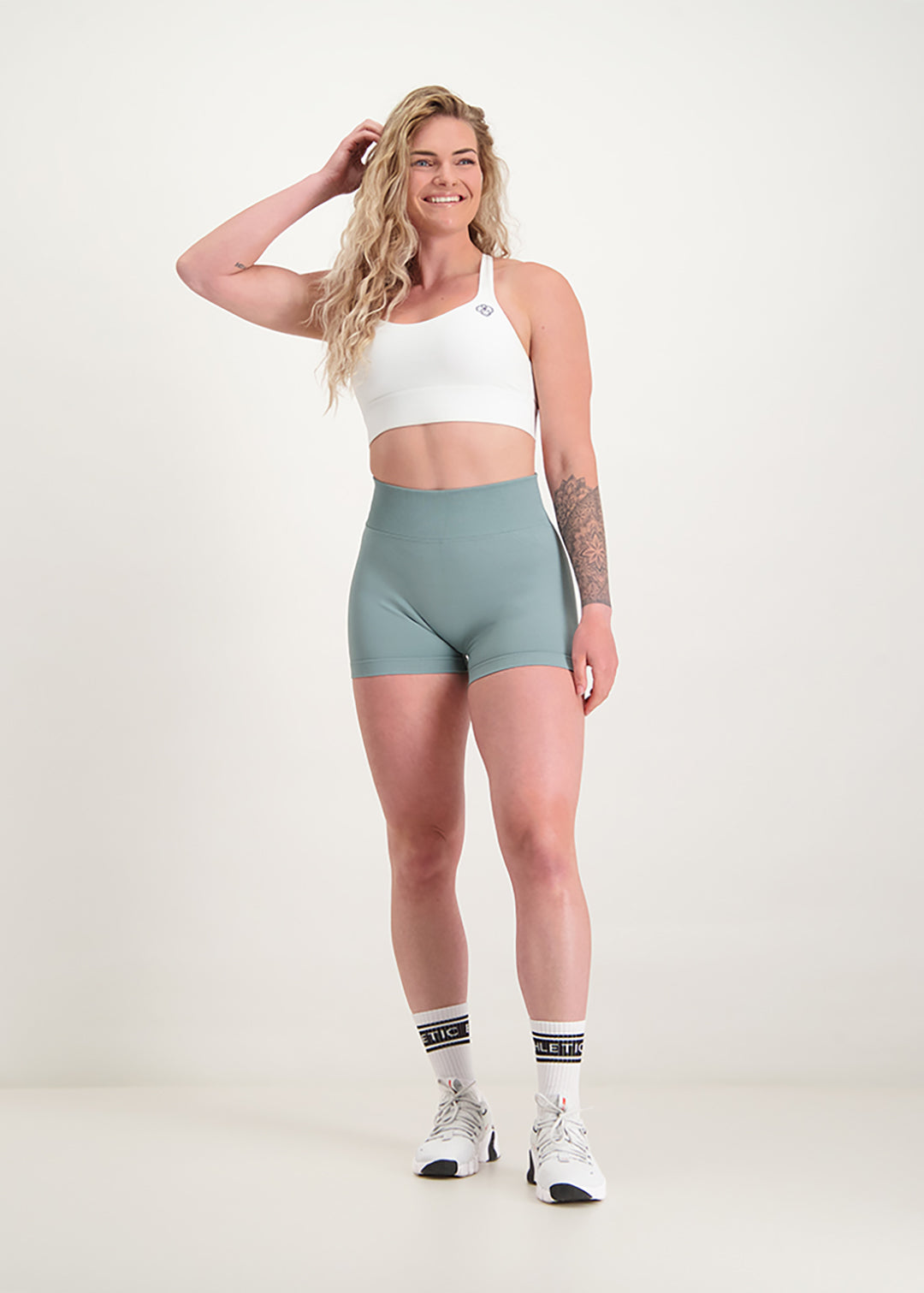 Fusion - Scrunch Seamless Short Sage Green
